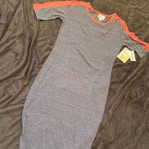 🤍 New With Tags LuLaRoe Julia! 🤍